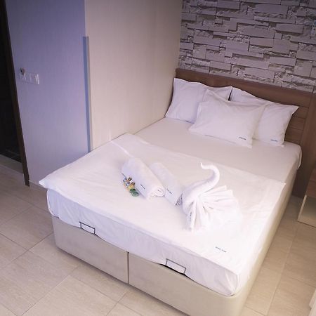 Golden Stone Butik Otel Кешме Экстерьер фото