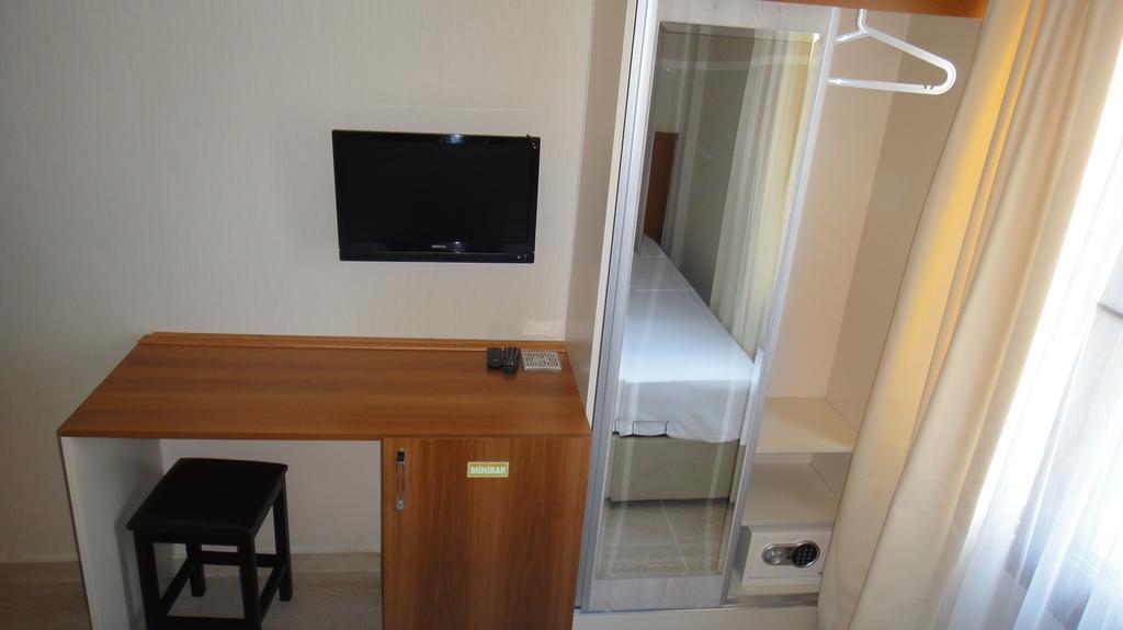 Golden Stone Butik Otel Кешме Номер фото